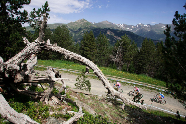 Pyreneje vytváří úžasnou scenérii