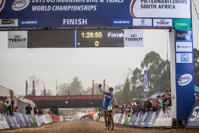 Kerschbaumer vítězí