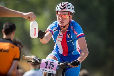 občerstvení pro Báru Průdkovou