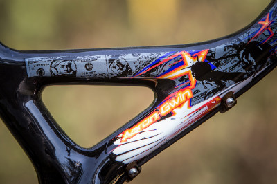 design kola Aarona Gwina