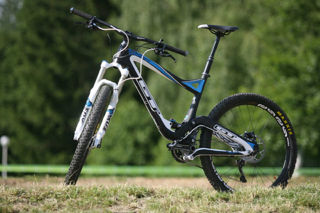 GT Sensor Carbon Pro