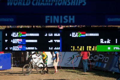 Greg Minnaar v cíli své finálové jízdy