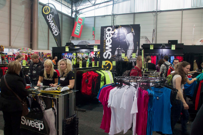 Češi jdou po slevách... nejpopulárnější stánek Sport Lifu