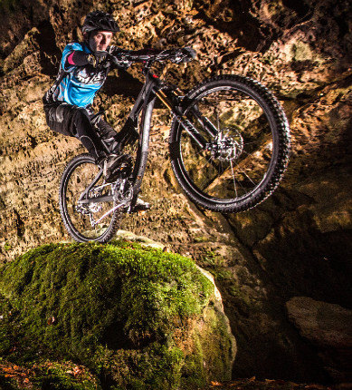 Pivot Mach 6 Carbon testování