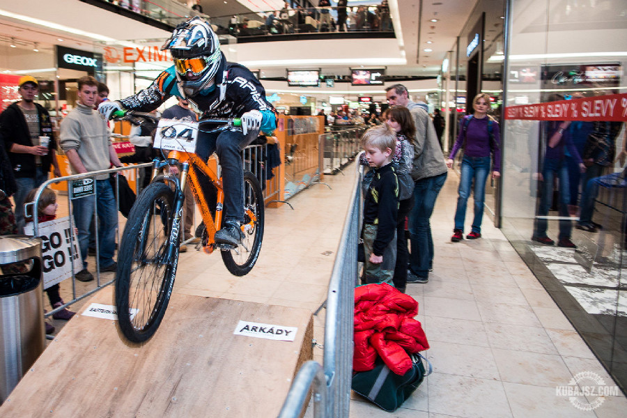 Arkády Downmall 2014 Jakub Říha