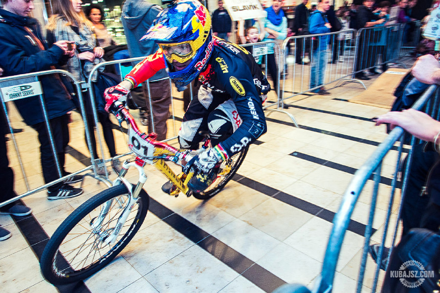 Arkády Downmall 2014 Tomáš Slavík