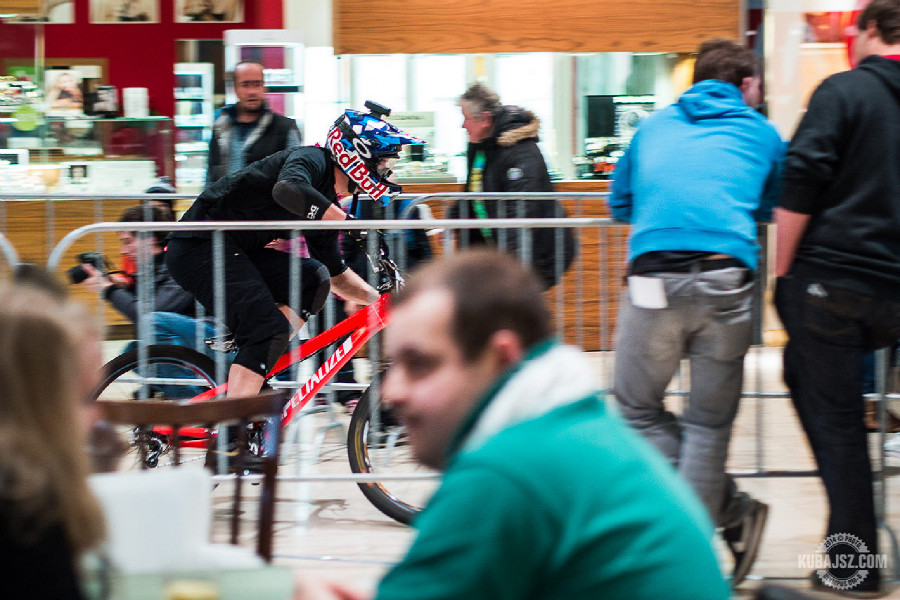 Arkády Downmall 2014 Michal Prokop