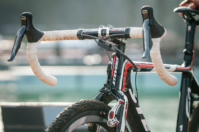 Závodní stroj mistra ČR v cyklokrosu Martina Bíny: Stevens Super Prestige