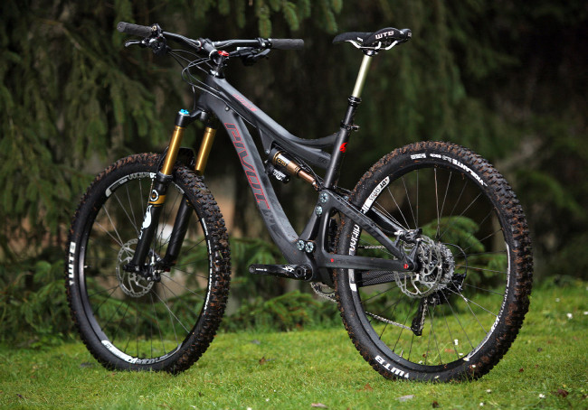 Pivot Mach 6 Carbon