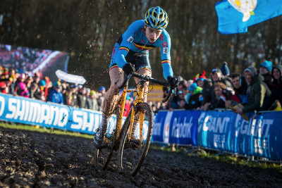 Wout van Aert suverénem kategorie do 23 let