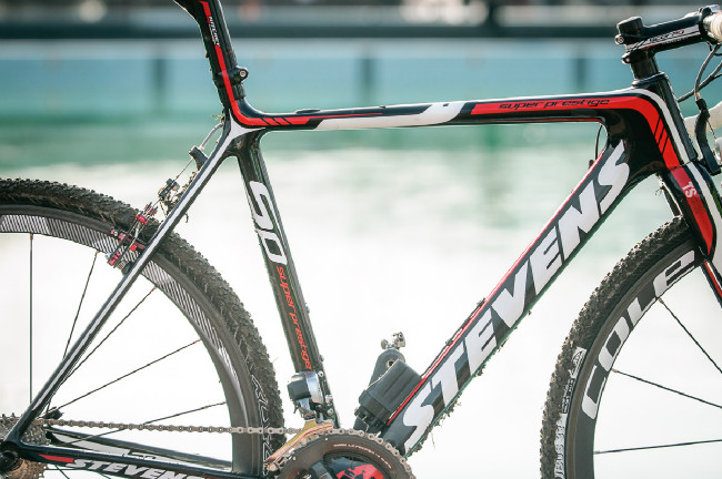 Závodní stroj mistra ČR v cyklokrosu Martina Bíny: Stevens Super Prestige