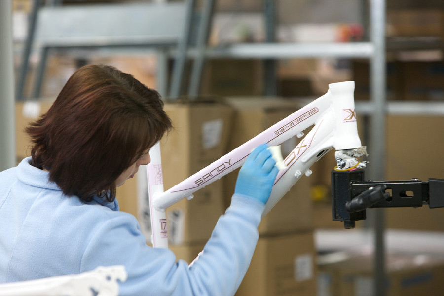 Na návštěvě v Leader Foxu - lepení obtisků