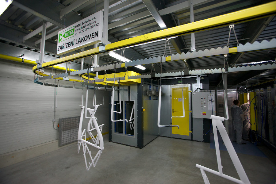 Na návštěvě v Leader Foxu - lakovna