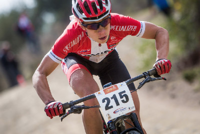 Annika Langvad spěchá do cíle