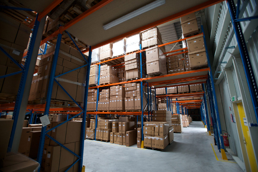 Na návštěvě v Leader Foxu  - sklad hotových kol