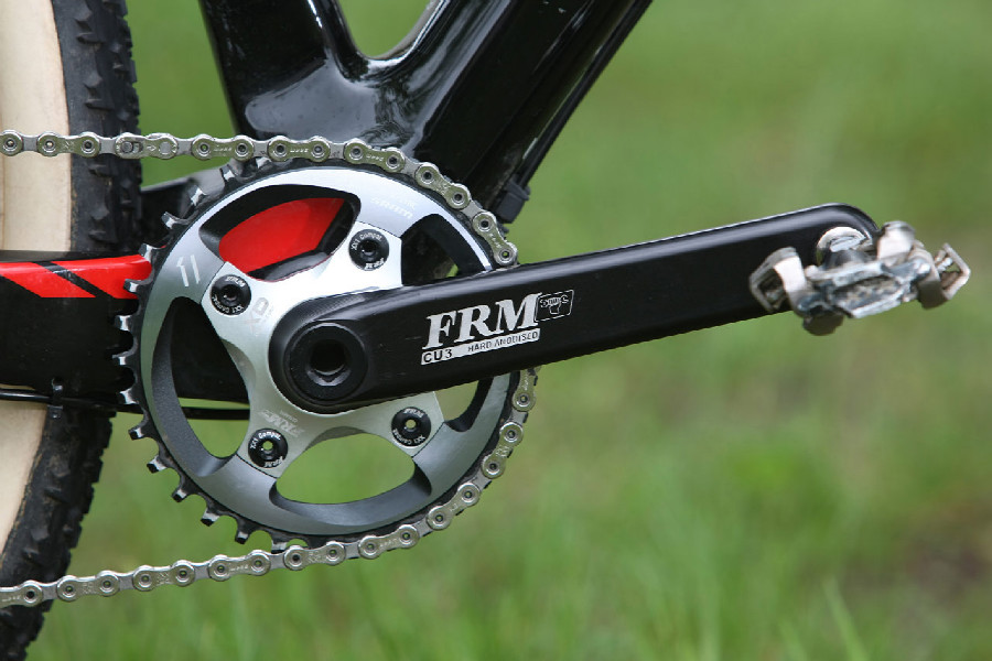 BMC Te02 zákaznická stavba - FRM kliky s 34z. převodníkem Sram