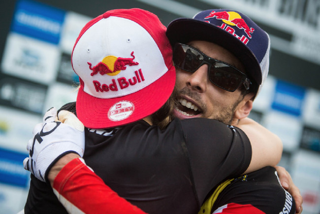 Světový pohár MTB DH #2 - Cairns: Gee a Rachel mají co slavit