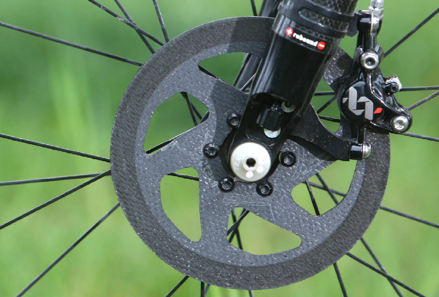 BMC Te02 zákaznická stavba - karbonkeramický kotouč