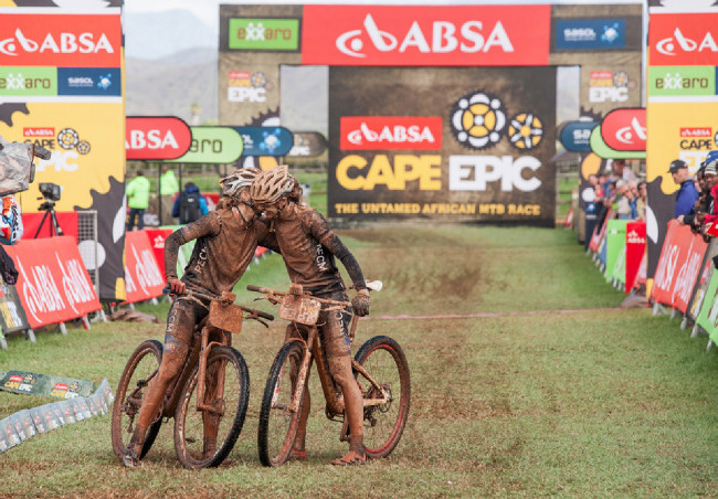 Cape Epic 2014 - Annika Langvad a Arianne Kleinhans