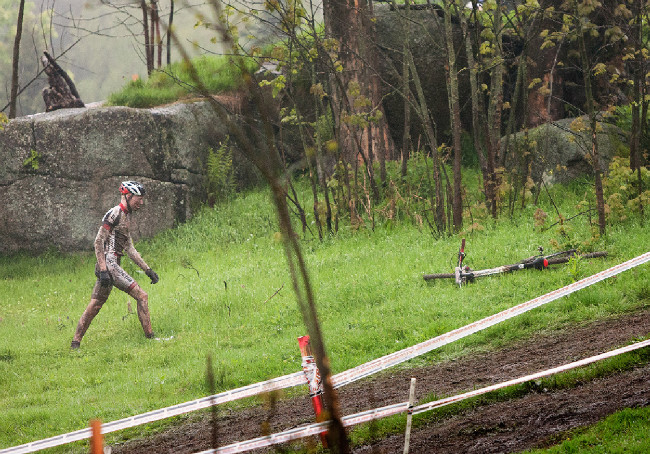 Český pohár XCO #2 - Bedřichov 2014: důkaz, že kola prostě lítaj :-)