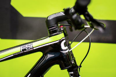 nízká hlavová trubka