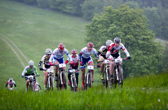 Author Šela Marathon 2014 - vedoucí skupinka v čele s Janem Nesvadbou.... také zdravíme :-)