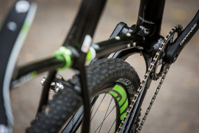 dost prostoru i pro gumy 2.3"