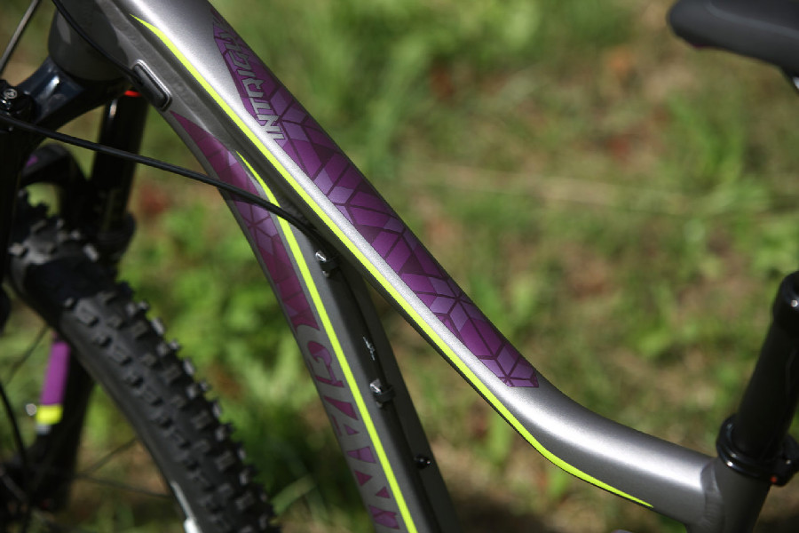 Giant Intrigue 27.5 2