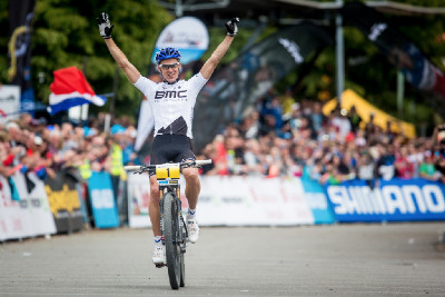 Julien Absalon vítězí