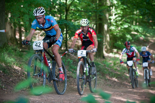 Trať pro cyklokrosaře Svena Nyse jak dělaná.... Škarna si ho ale povodil a připravil o medaili z ME. Jednu už má z roku 2009