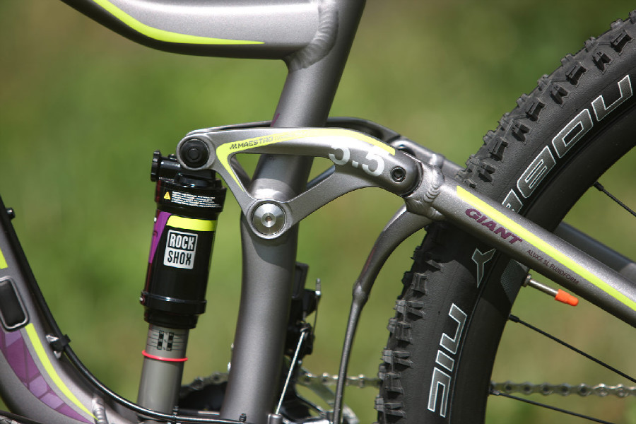 Giant Intrigue 27.5 2