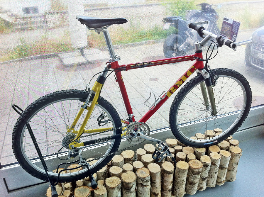 BMC 2015 první celopéro BMC Softail z roku 1997