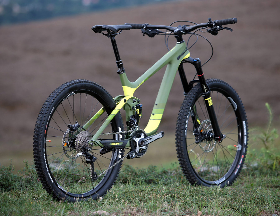 Giant 2015 prezentace