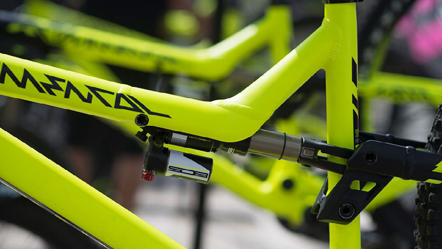 Commencal Meta AM V4