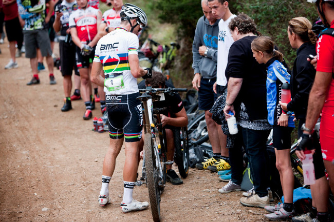 Roc d Azur 2014 - série s defektem Juliena Absalona