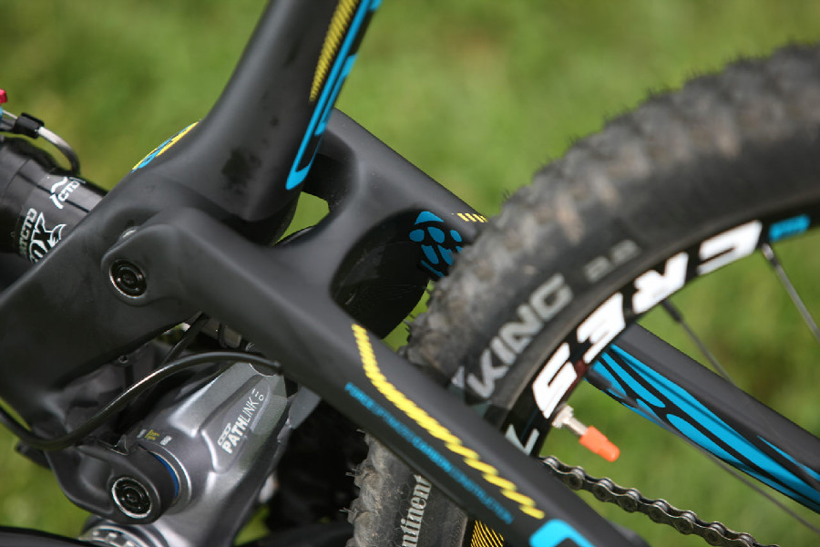 GT Helion Carbon Pro