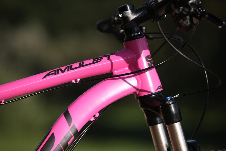 Amulet Big José! 29 11.400 2015