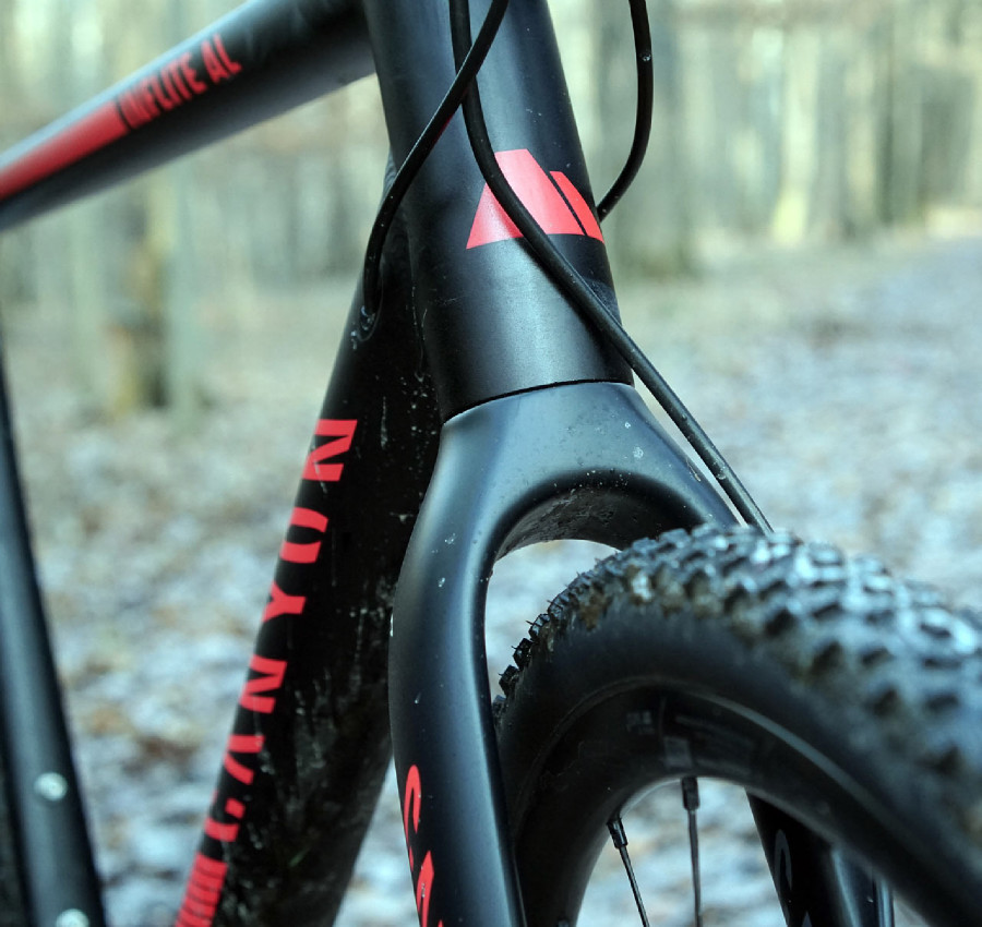 Canyon Inflite AL 9.0