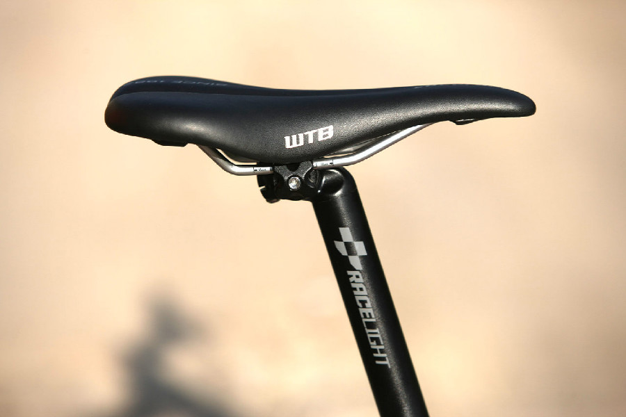 Amulet Big José! 29 11.400 2015