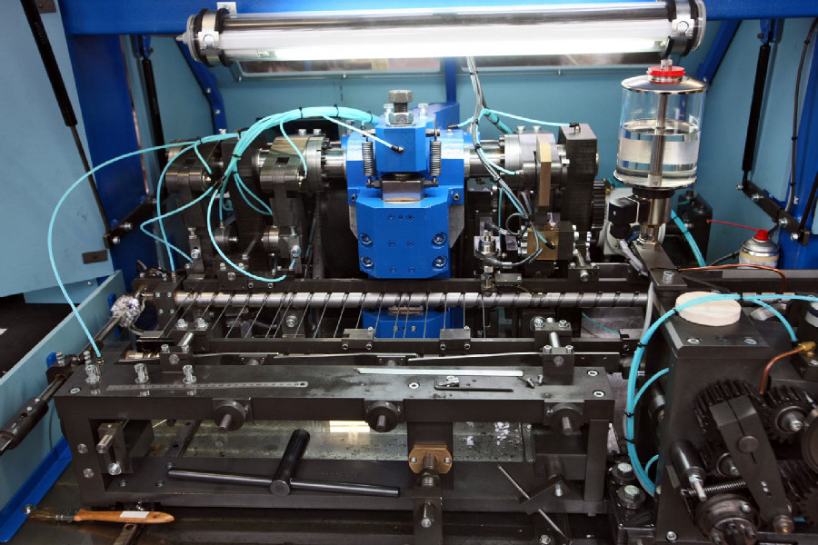 Remerx - pohled na výrobu závitů a hlaviček