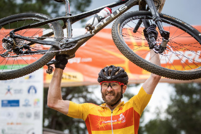 Florian Vogel slaví etapové i celkové vítězství