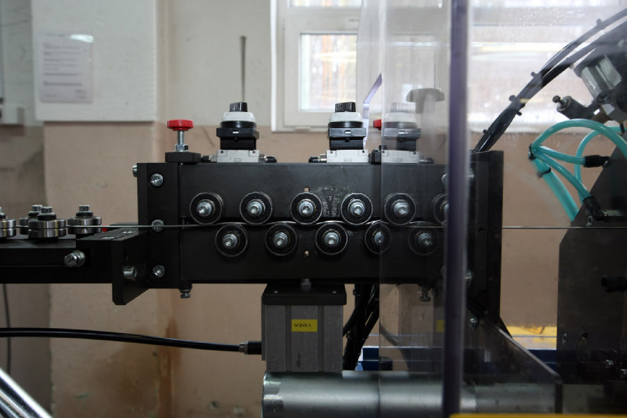 Remerx - rovnání drátu před jeho zpracováním