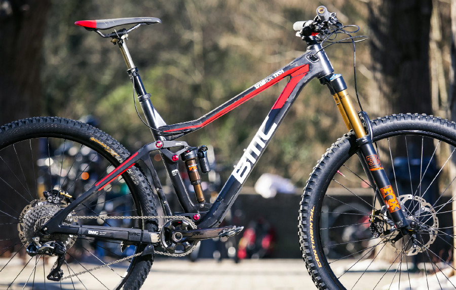 Představení BMC Trailfox TF01 XTR Di2