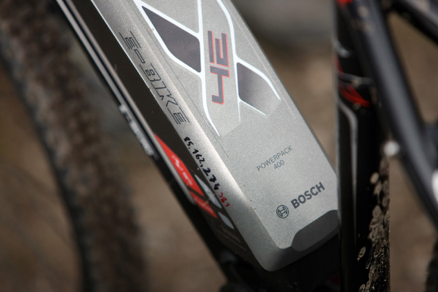 4Ever E-Sword 1 - čísla napsaná na baterii = stav Km při nabíjení