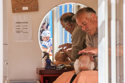 Když slavnostní start, tak hladce oholen!