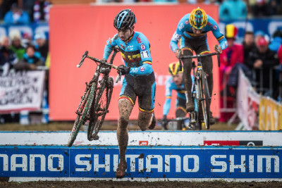 Wout van Aert a Tom Meeusen