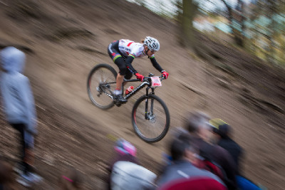 Maja Wloszczowska v nejtechničtějším místě teplické tratě