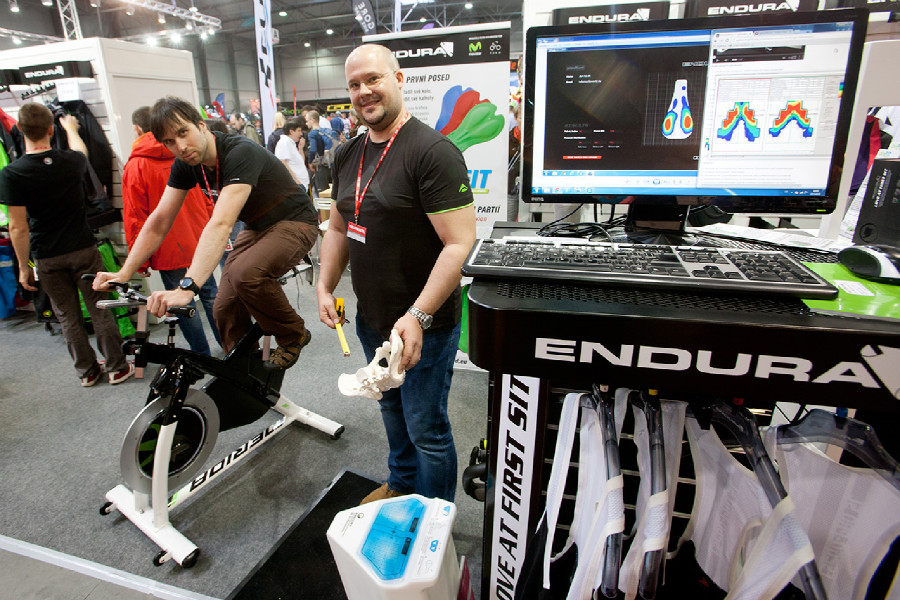 Střípky For Bikes 2015 optimalizace posedu díky měření dosedacího tlaku vašeho pozadí