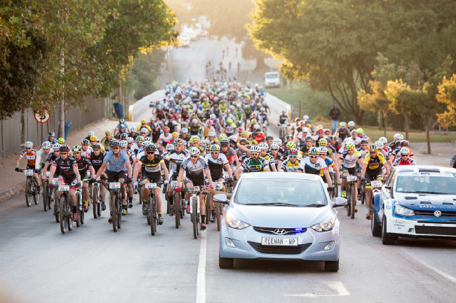 Letmý start 1. etapy Cape Epic