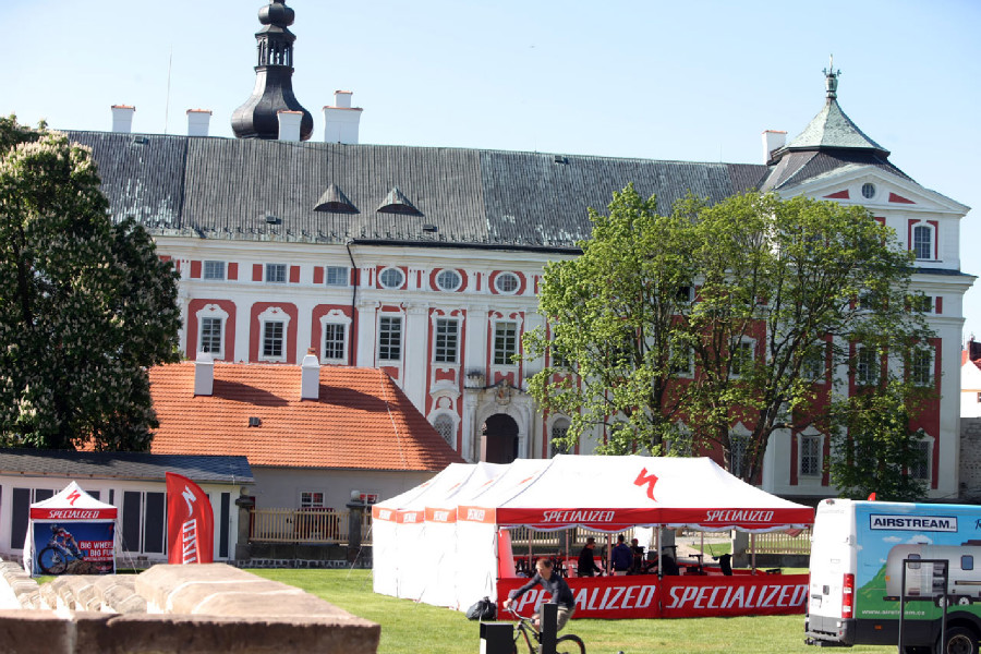 Prezentace trailových novinek Specialized 2016